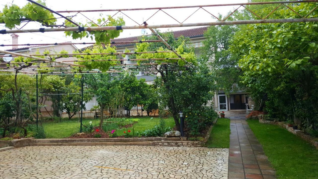 Apartments & Rooms Tom Медулин Екстериор снимка